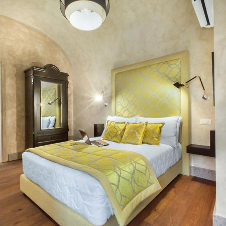 Отель Relais Santa Caterina Della Rosa Рим Экстерьер фото